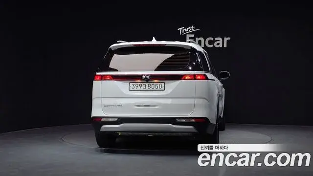 Kia Carnival 2021 — Фото 4/20