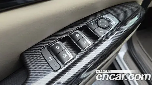 Kia Carnival 2021 — Фото 14/20