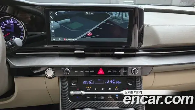Kia Carnival 2021 — Фото 19/20