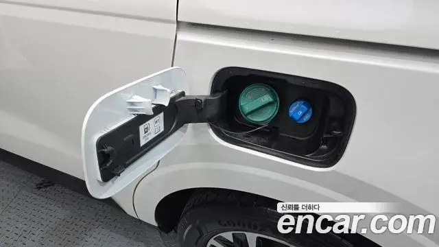 Kia Carnival 2021 — Photo 25/31