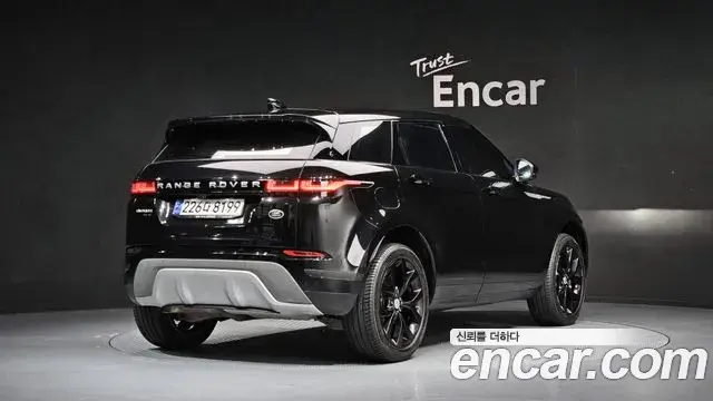 Land Rover Range Rover Evoque 2020 — Фото 2/20