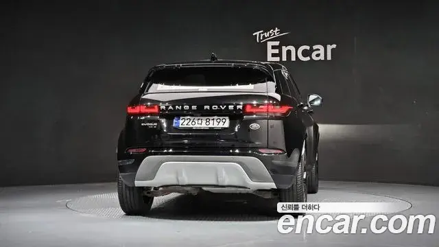 Land Rover Range Rover Evoque 2020 — Фото 4/20