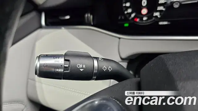 Land Rover Range Rover Evoque 2020 — Şəkil 30/32