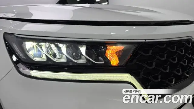 Kia Sorento 2021 — Photo 1/34