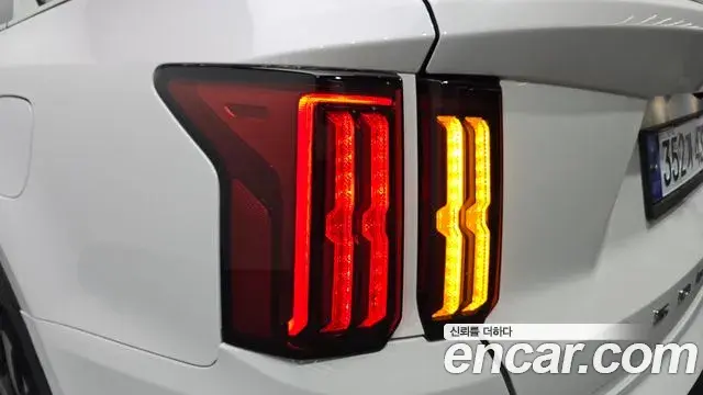 Kia Sorento 2021 — Photo 8/34