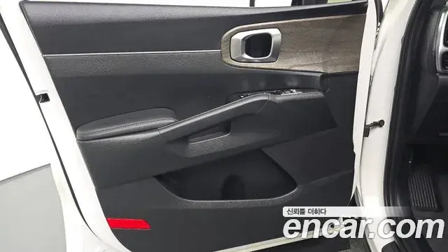 Kia Sorento 2021 — Photo 13/34
