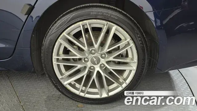 Genesis G70 2019 — Photo 3/30