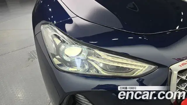 Genesis G70 2019 — Photo 18/30
