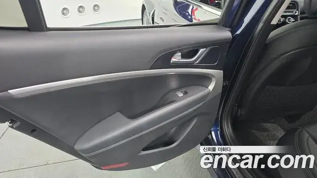 Genesis G70 2019 — Photo 27/30