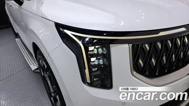 Kia Carnival 2024 — Şəkil 18/32