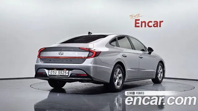 Hyundai Sonata 2019 — Фото 2/20