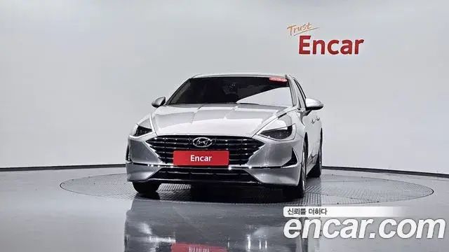 Hyundai Sonata 2019 — Фото 3/20