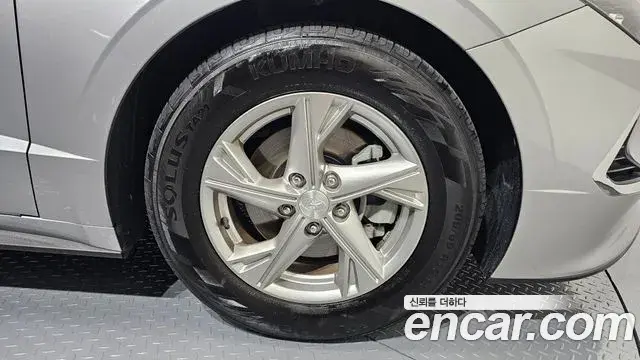Hyundai Sonata Hybrid 2019 — Photo 4/30