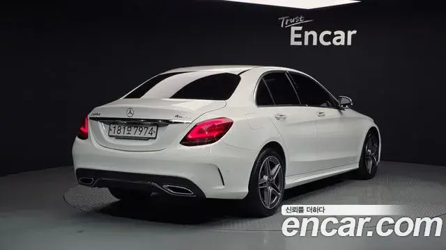Mercedes-Benz C-Class 2019 — Фото 2/20