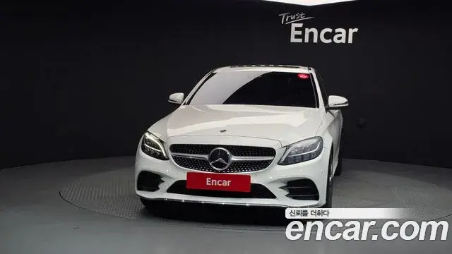 Mercedes-Benz C-Class 2019 — Фото 3/20