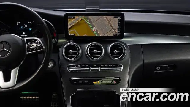 Mercedes-Benz C-Class 2019 — Фото 12/20