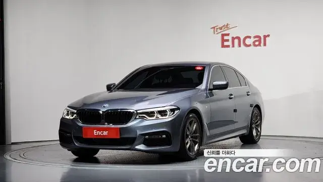BMW 5 Series 2018 — Photo 7/20