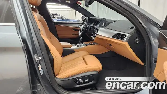 BMW 5 Series 2018 — Photo 3/20