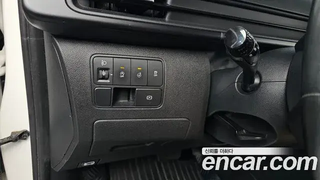 Hyundai Staria 2021 — Фото 20/20
