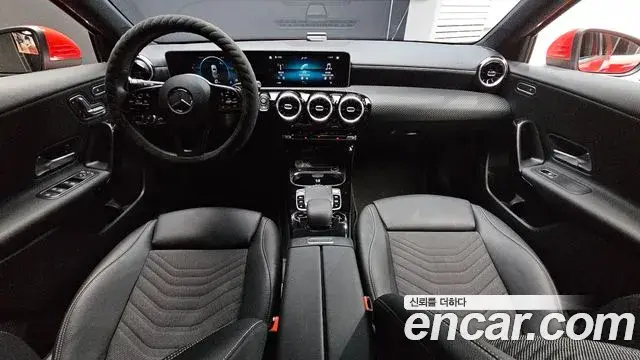 Mercedes-Benz A-Class 2019 — ფოტო 14/30