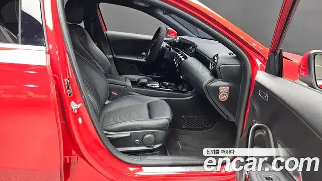 Mercedes-Benz A-Class 2019 — ფოტო 27/30