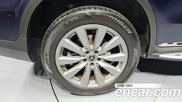 Mercedes-Benz GLC-Class 2018 — ფოტო 30/30
