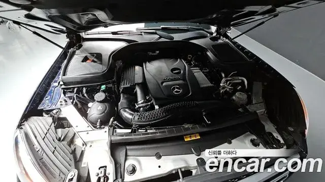 Mercedes-Benz GLC-Class 2018 — ფოტო 7/30