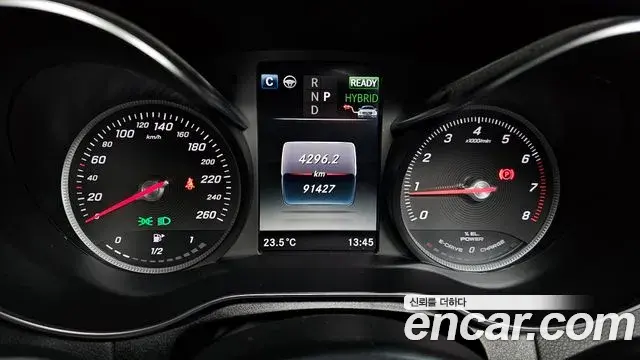 Mercedes-Benz GLC-Class 2018 — ფოტო 1/30