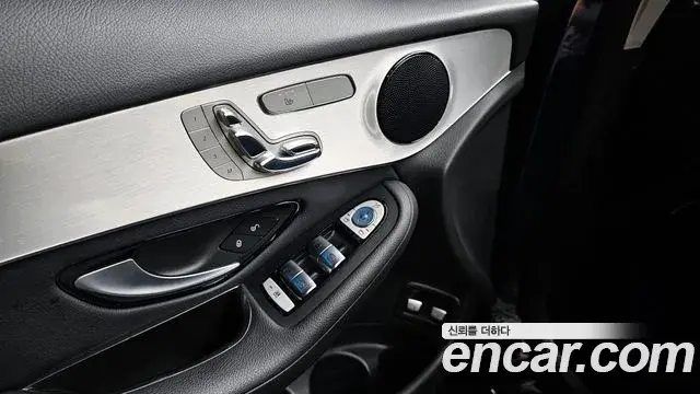 Mercedes-Benz GLC-Class 2018 — ფოტო 10/30