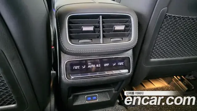 Mercedes-Benz GLE-Class 2025 — ფოტო 2/34