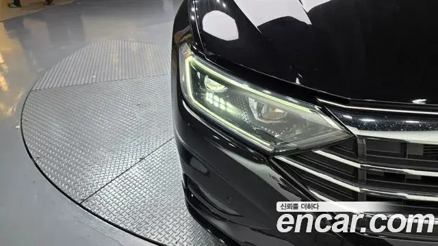 Volkswagen Jetta 2021 — Şəkil 5/35