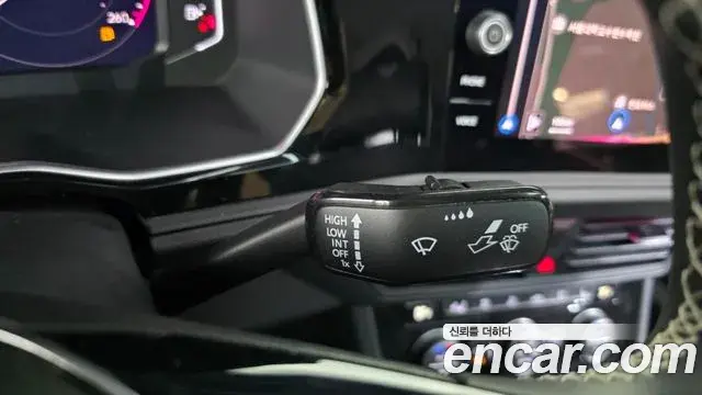 Volkswagen Jetta 2021 — Şəkil 19/35