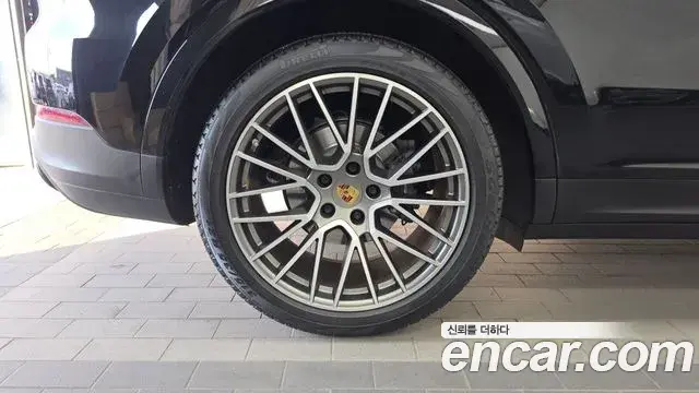 Porsche Cayenne 2023 — Şəkil 8/33
