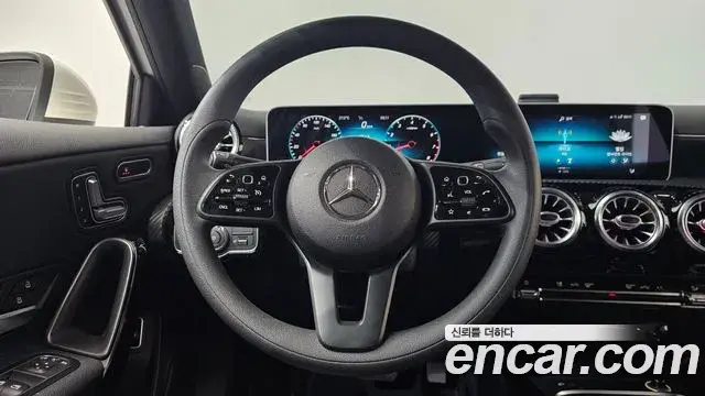 Mercedes-Benz A-Class 2020 — Şəkil 1/30