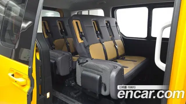Hyundai Staria 2023 — Şəkil 4/32
