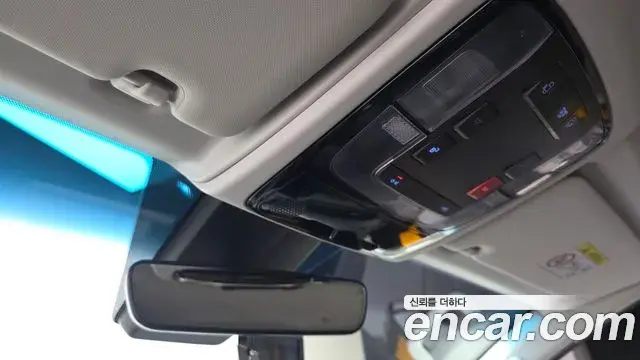 Hyundai Staria 2023 — Şəkil 16/32