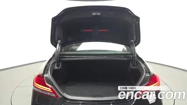 Genesis G70 2019 — Şəkil 14/19