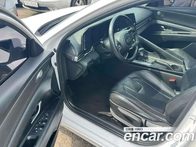 Hyundai The New Avante Hybrid 2021 — ფოტო 17/19