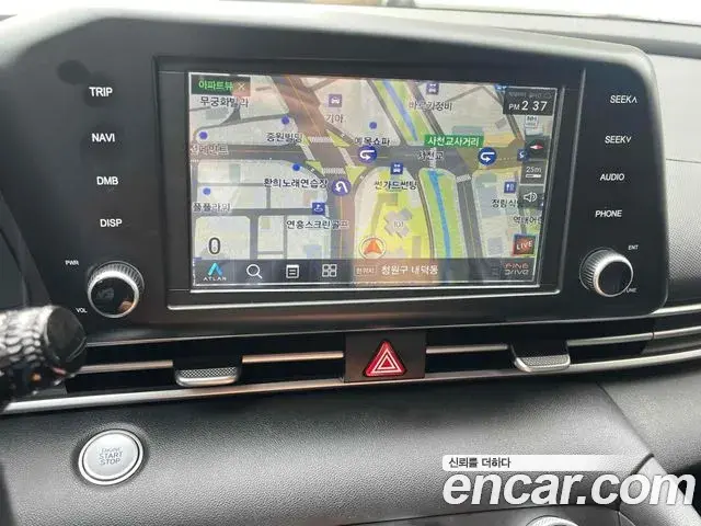 Hyundai The New Avante Hybrid 2021 — ფოტო 16/19