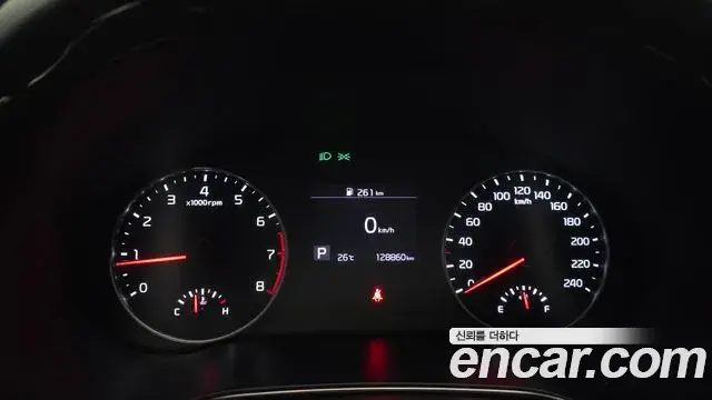 Kia Seltos 2020 — Фото 8/20