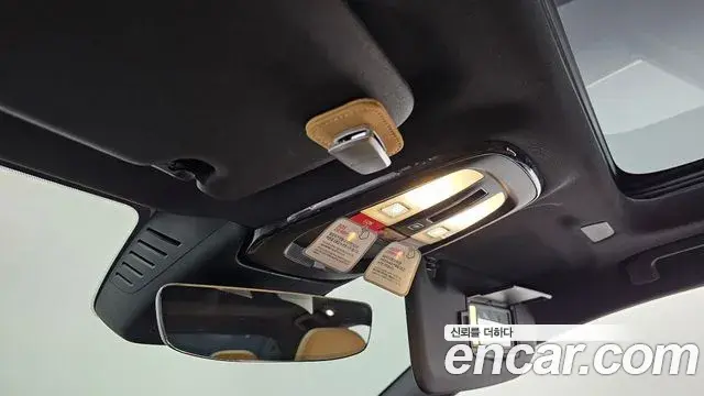 Volvo S60 2023 — Photo 15/38
