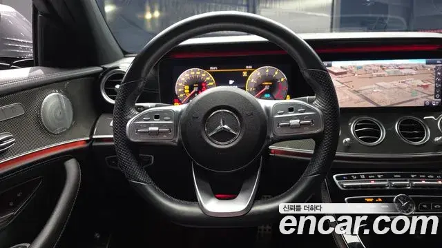 Mercedes-Benz E-Class 2019 — Фото 13/20