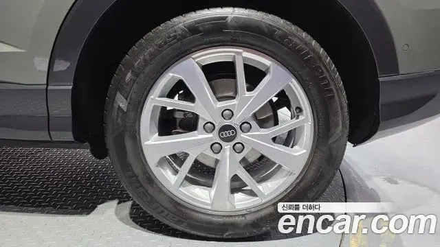 Audi Q3 2023 — Photo 22/31