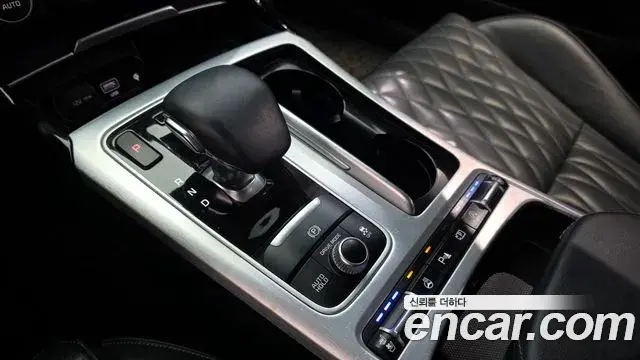 Kia Stinger Meister 2021 — Photo 18/20