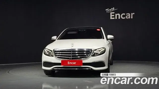 Mercedes-Benz E-Class 2019 — Фото 3/20
