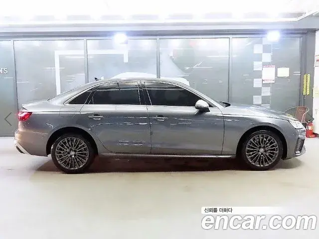 Audi A4 2021 — Photo 12/20