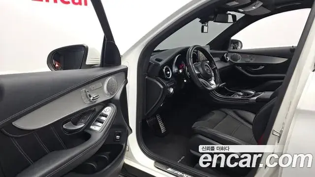Mercedes-Benz GLC-Class 2018 — Şəkil 17/32