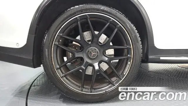 Mercedes-Benz GLC-Class 2018 — Şəkil 20/32