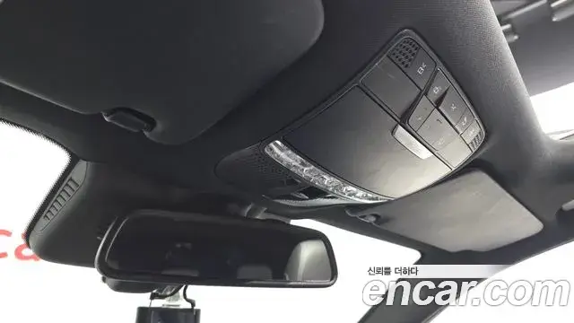 Mercedes-Benz GLC-Class 2018 — Şəkil 19/32