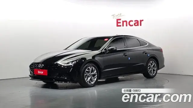 Hyundai Sonata 2022 — Фото 1/20